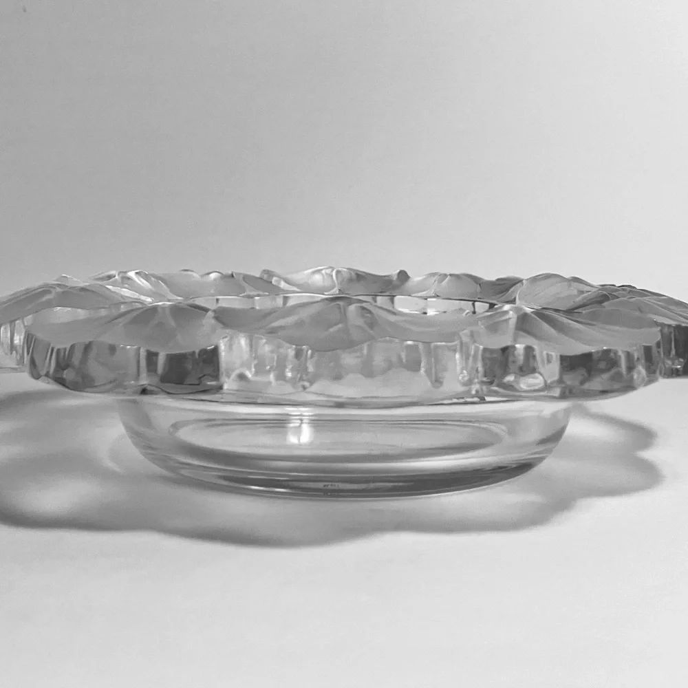 LALIQUE 8.5 Inch HONFLEUR BOWL / Some Scratches / FINE FRENCH CRYSTAL / Geranium - Picture 4 of 11